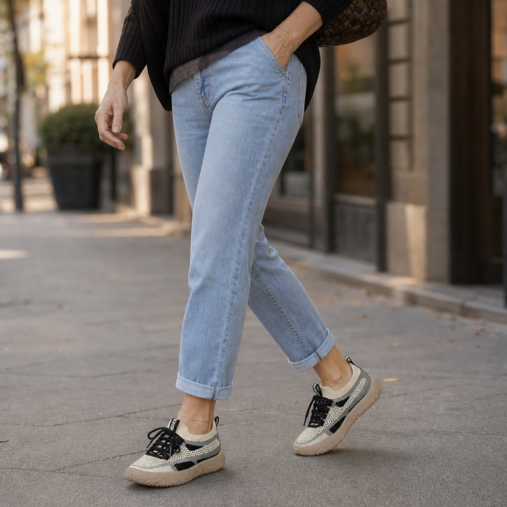 Vivelyn – Knit Upper Cushioned Sole Casual Sneakers