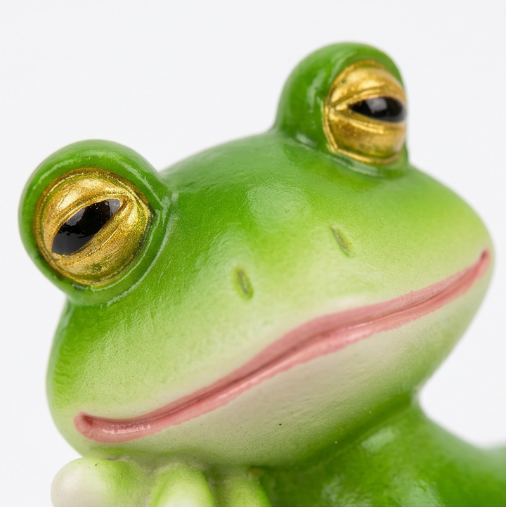 Hopwell™ – Wine-Sipping Frog Planter Ornament
