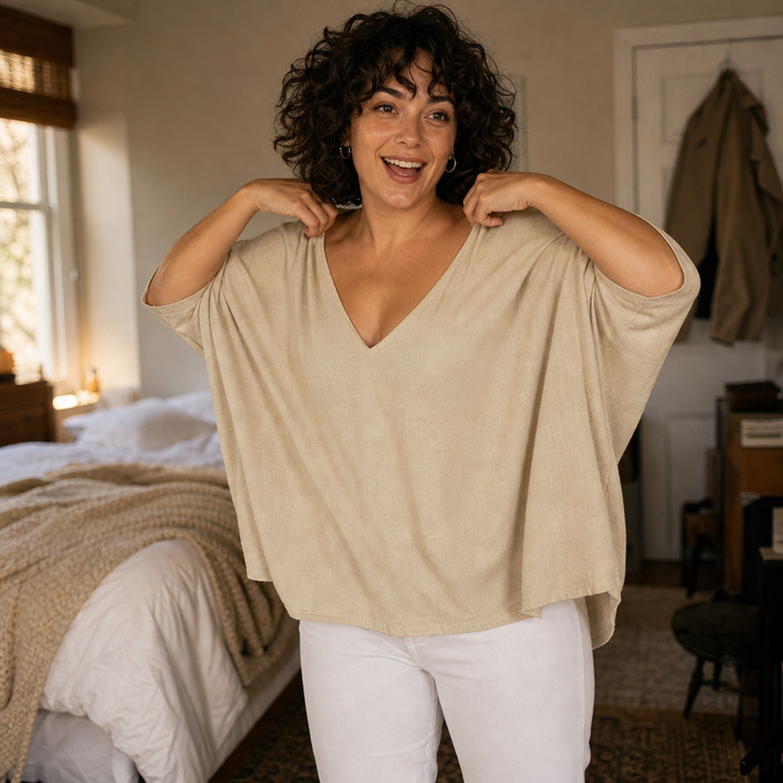 Vivelyn – Relaxed Fit V-Neck Three-Quarter Sleeve Blouse