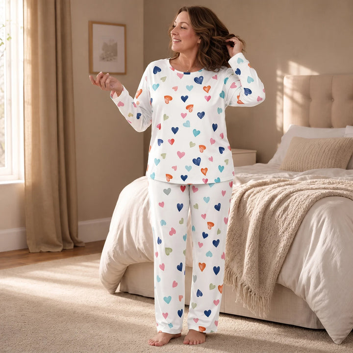 Heartrest – Long-Sleeved Heart-Print Pajama Set