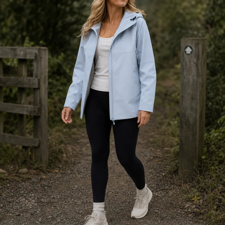 Trailform – Water-Repellent Hooded Softshell Jacket