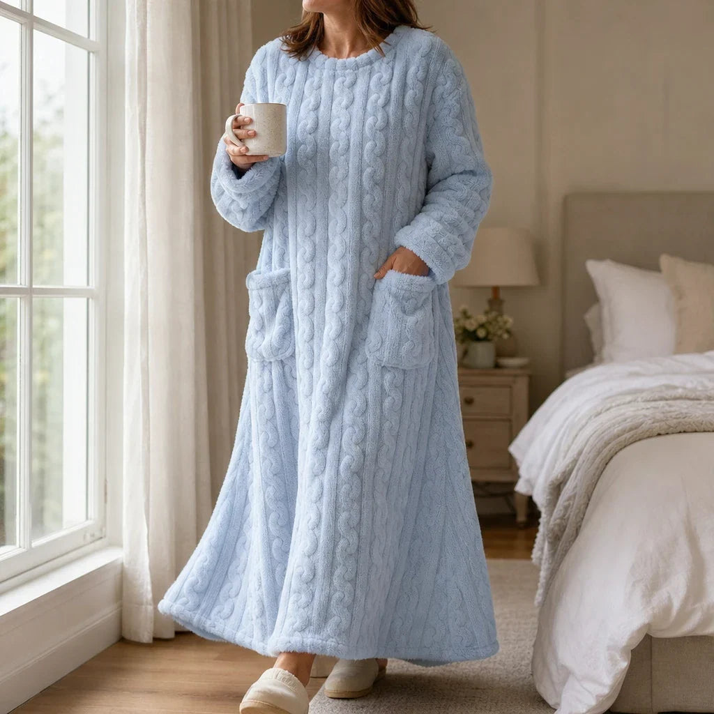 Hearthwell – Long Plush Pocket Nightgown