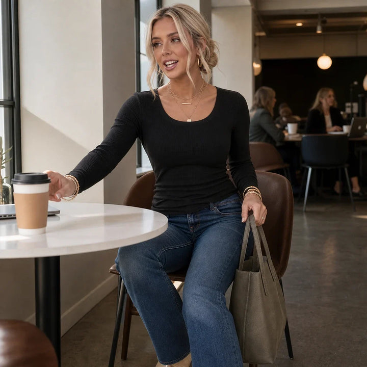 Velora – Ribbed Square-Neck Long-Sleeve Top