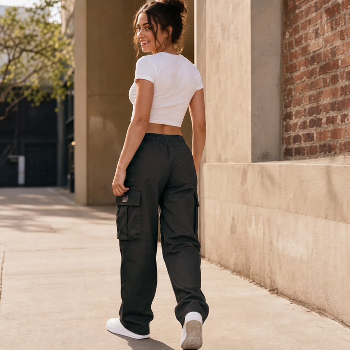 Easeway – Relaxed Straight-Leg Cargo Pants