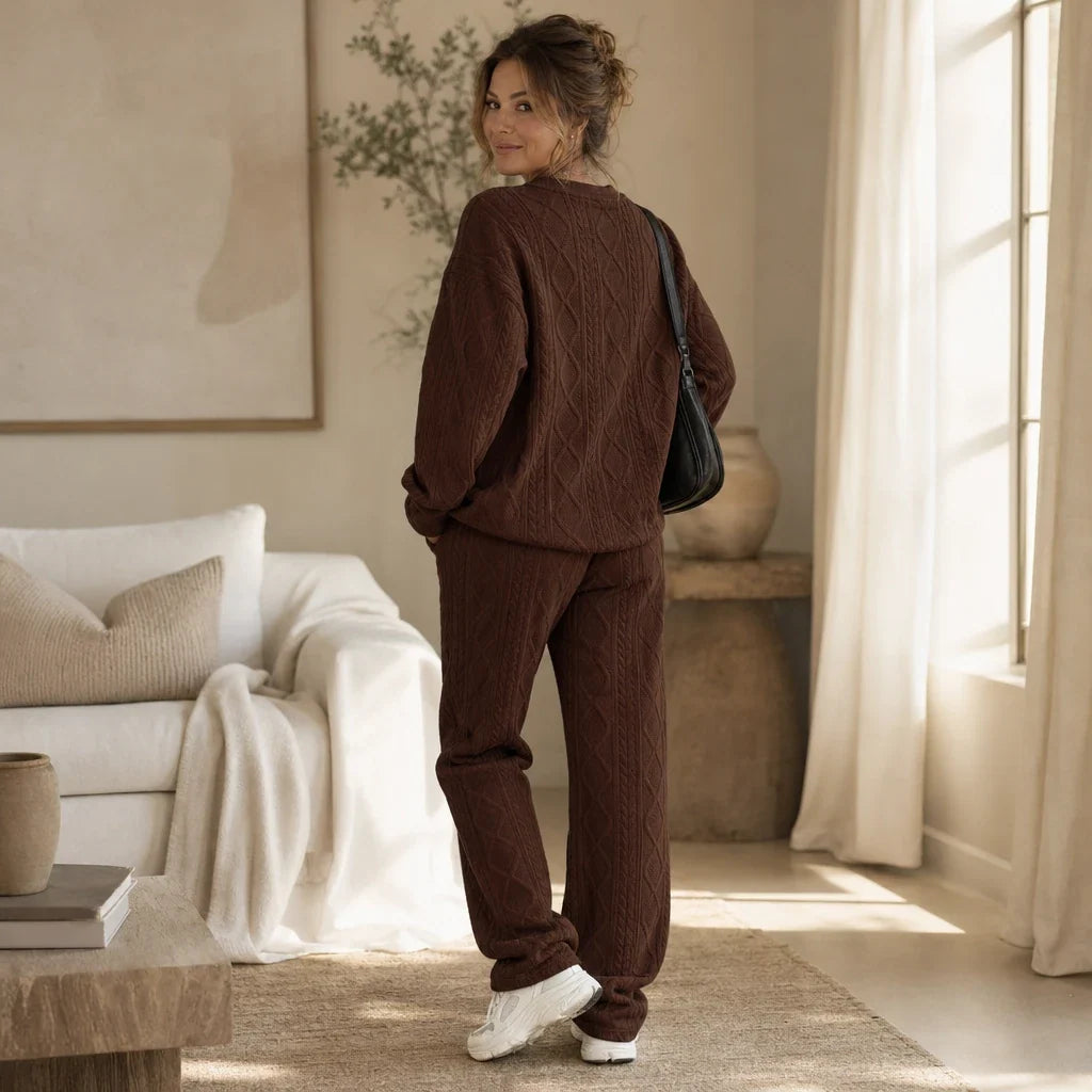 Cable & Co. – Cable-Knit Sweater And Trouser Set