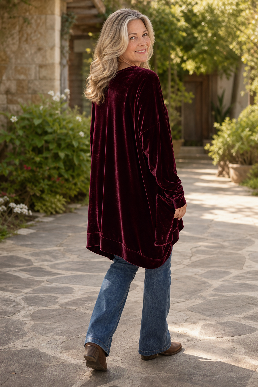 Velveau – Oversized Pocketed V-Neck Velvet Look Tunic