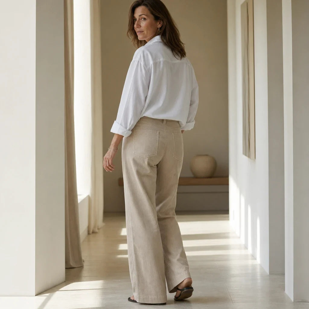 Veloura – High-Waisted Striped Velvet Flare Pants