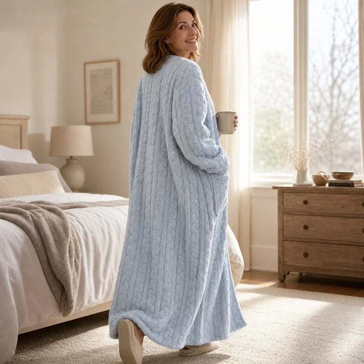 Hearthwell – Long Plush Pocket Nightgown