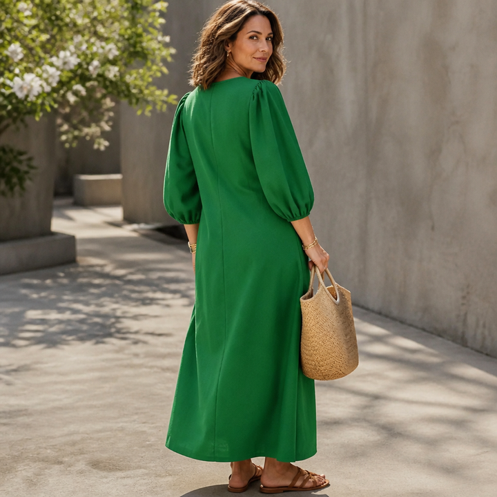 Everdrape – The Maxi Dress That Moves, Not Clings