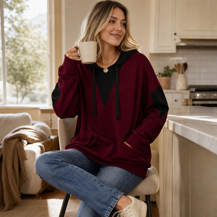 Vela – V-Neck Color-Block Oversized Hoodie