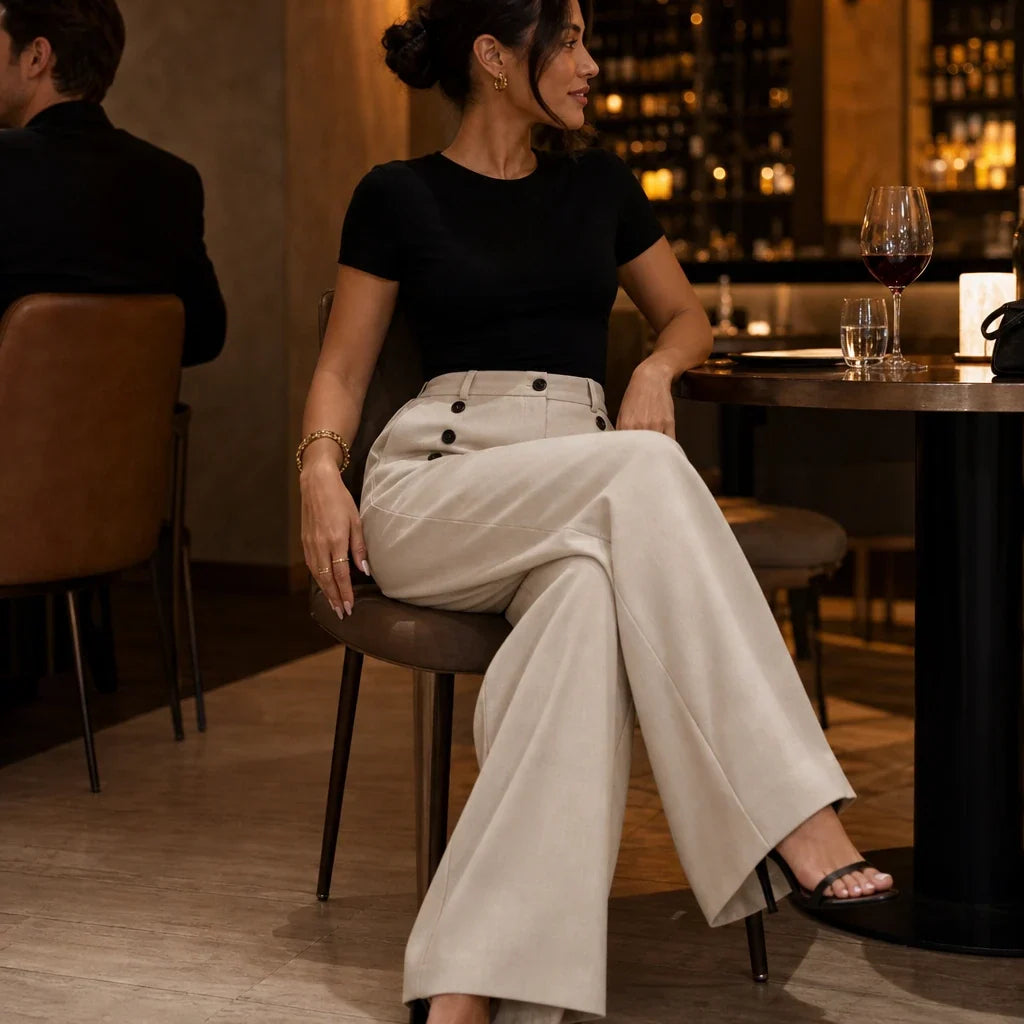 Veloura – High-Waisted Pleated Wide-Leg Trousers