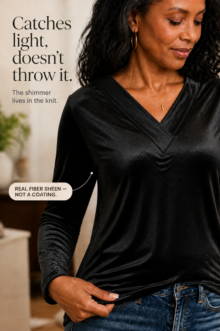 Shimmervelle – Shimmer Knit V-Neck Top
