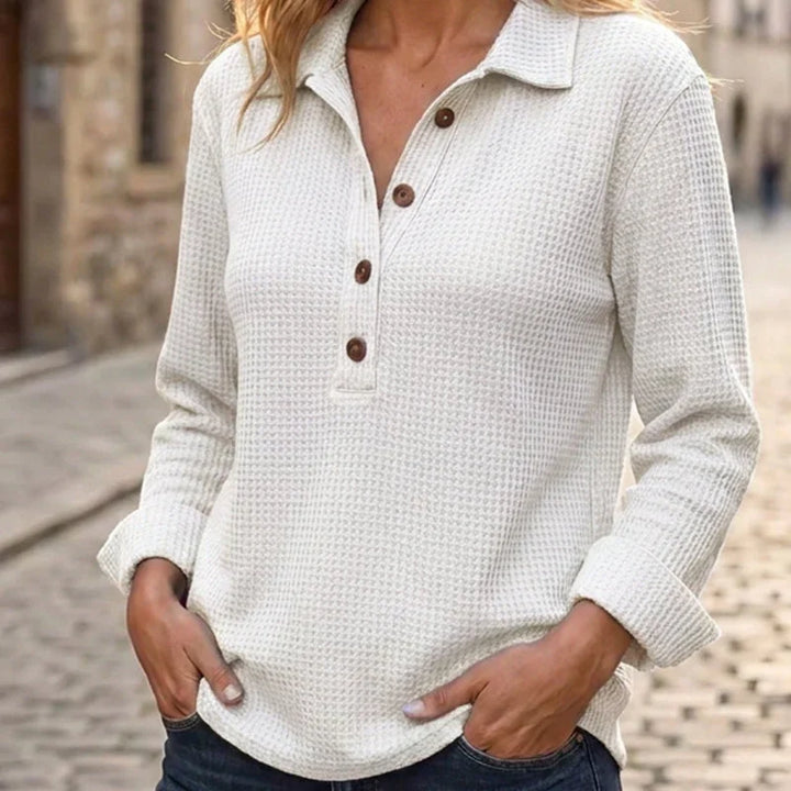 Wovella – Waffle-Knit Button Henley Top