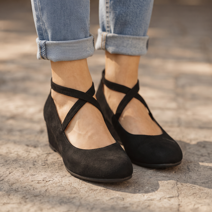 Elara Wedge – Crisscross Elastic Strap Wedge Flats