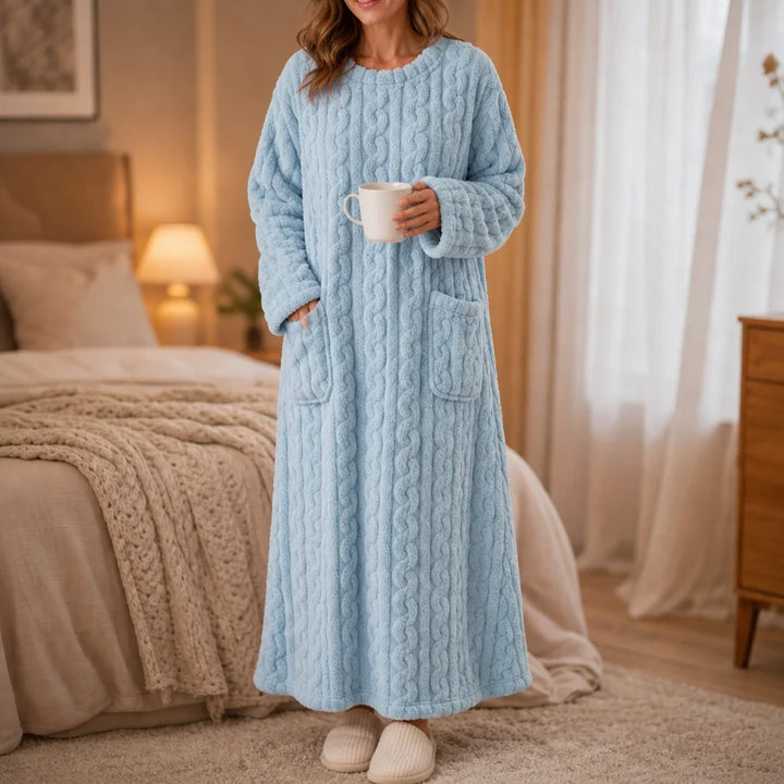 Hearthwell – Long Plush Pocket Nightgown