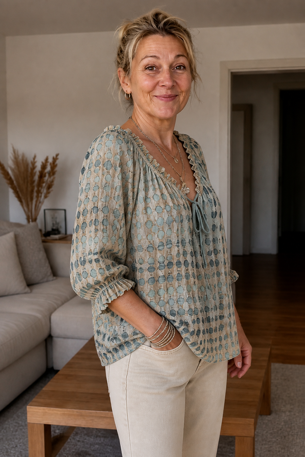 Vivelyn – Tie-Neck Ruffled Boho Print Blouse