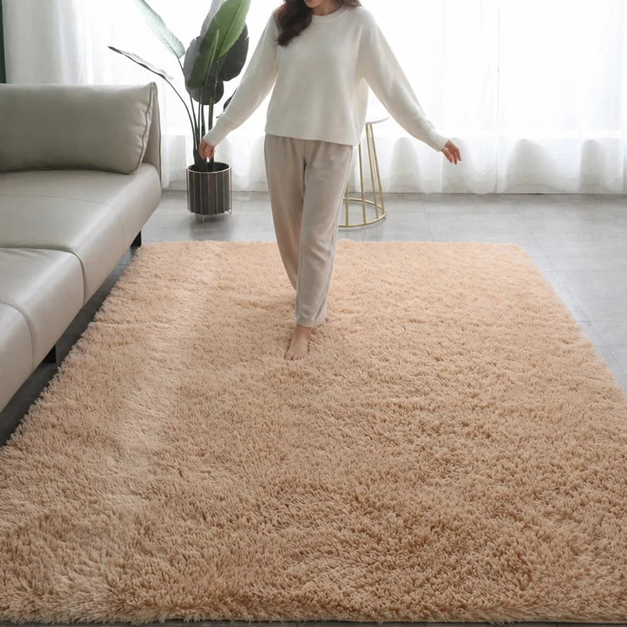 Gradia – Gradient Plush Faux-Fur Area Rug