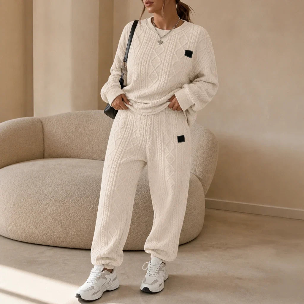 Cable & Co. – Cable-Knit Sweater And Trouser Set