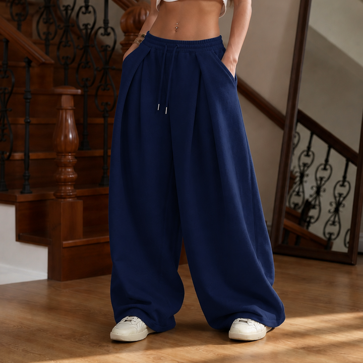 Pleatwell – Pleated Wide-Leg Sweatpants