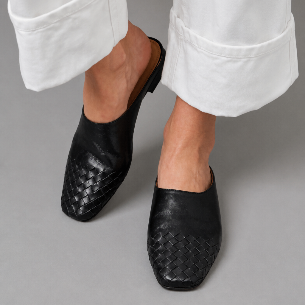 Archella – Woven Mules That Stay On When You Actually Walk