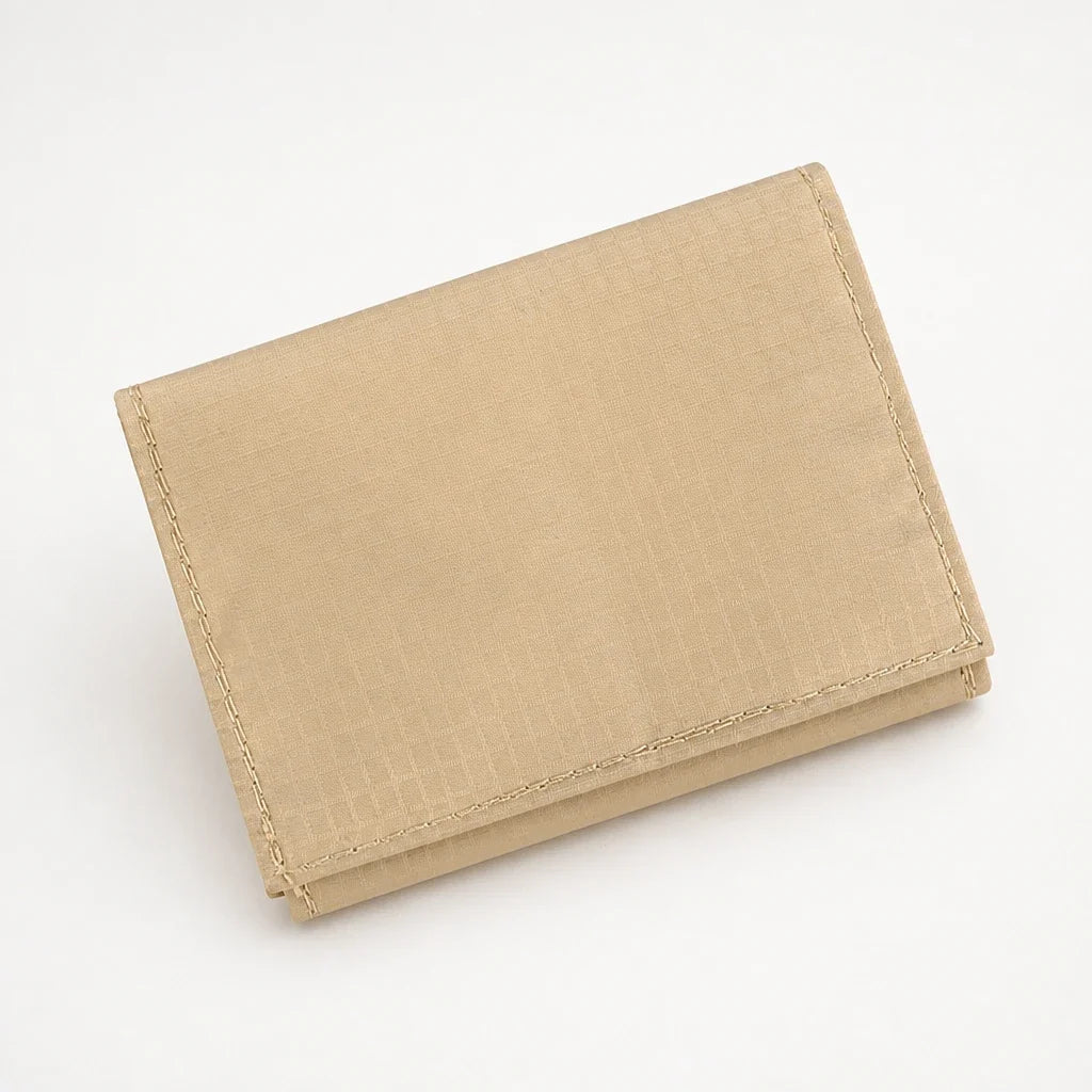 Roamwell – Concealed Belt-Mounted Travel Pouch