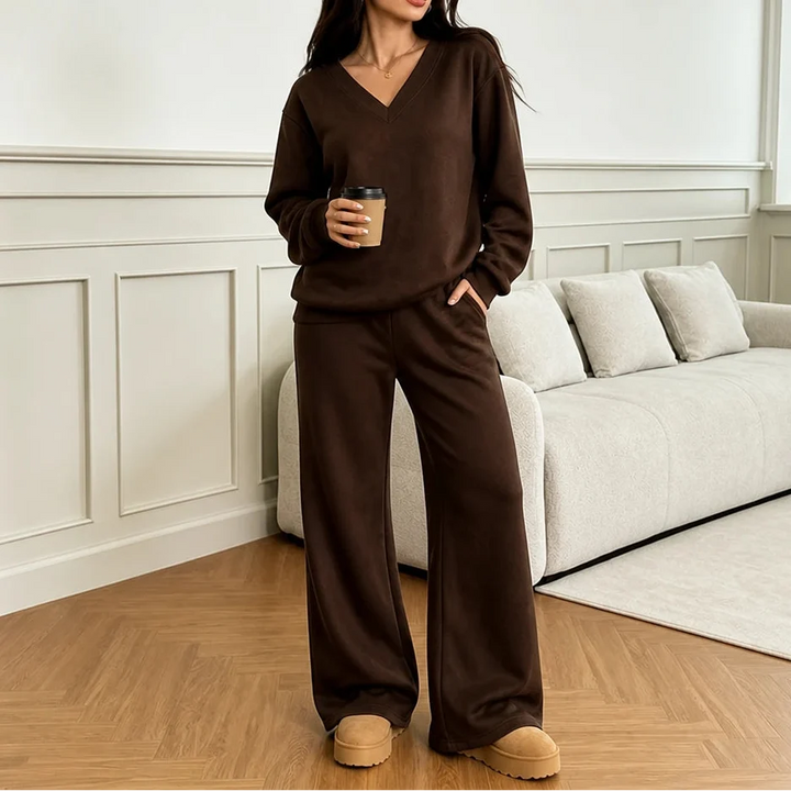 Vivelyn – V-Neck Knit Sweatshirt And Pants Set