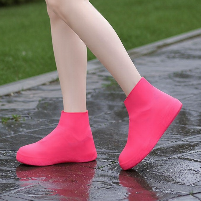 Stridedry – Stretch-Fit Waterproof Shoe Covers