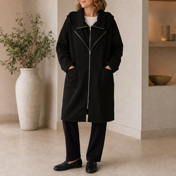 Wearbella – Crushable Packable Hooded Travel Jacket