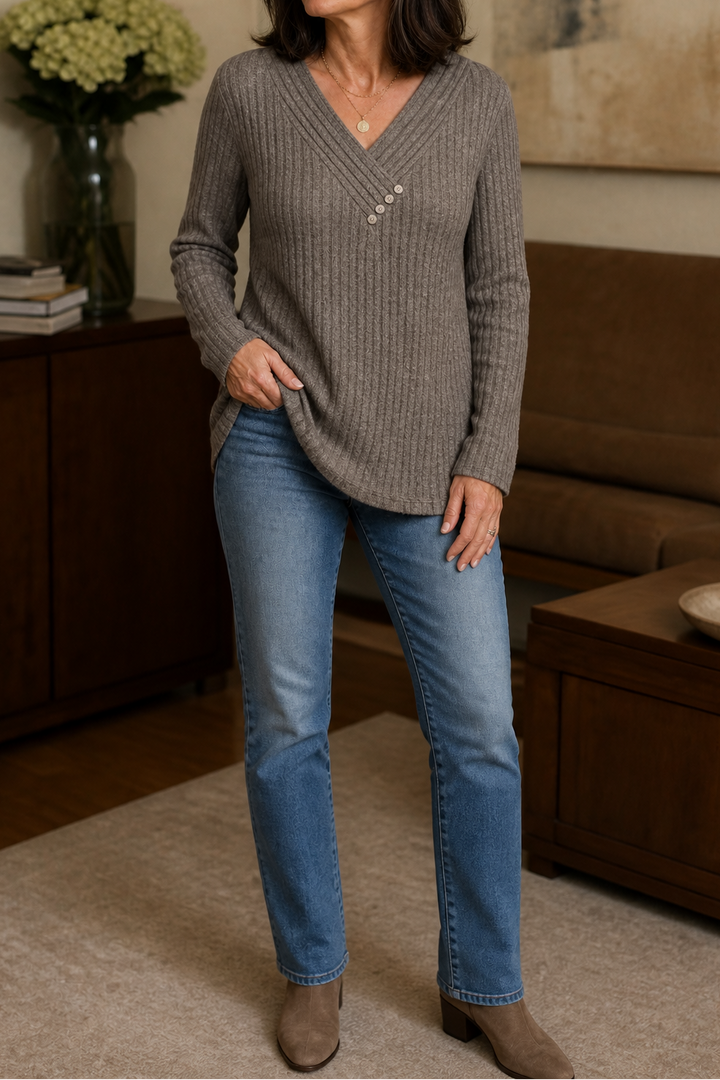 Marlowe & Rib – Ribbed V-Neck Button-Detail Sweater