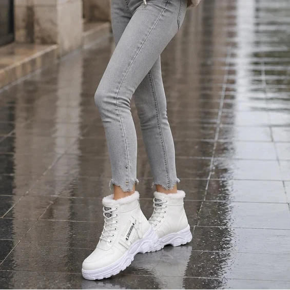 Rainelle – Plush-Lined Waterproof Ankle Boots