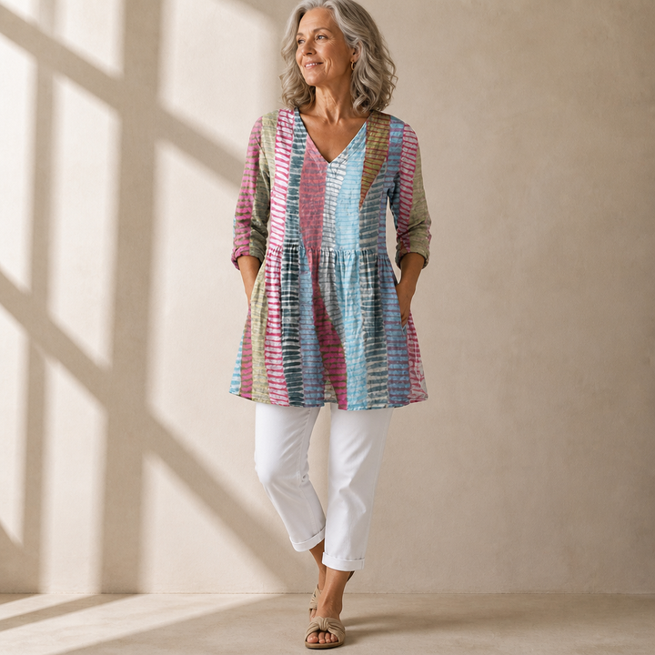 Vivelle – Bold Print V-Neck Pocket Tunic