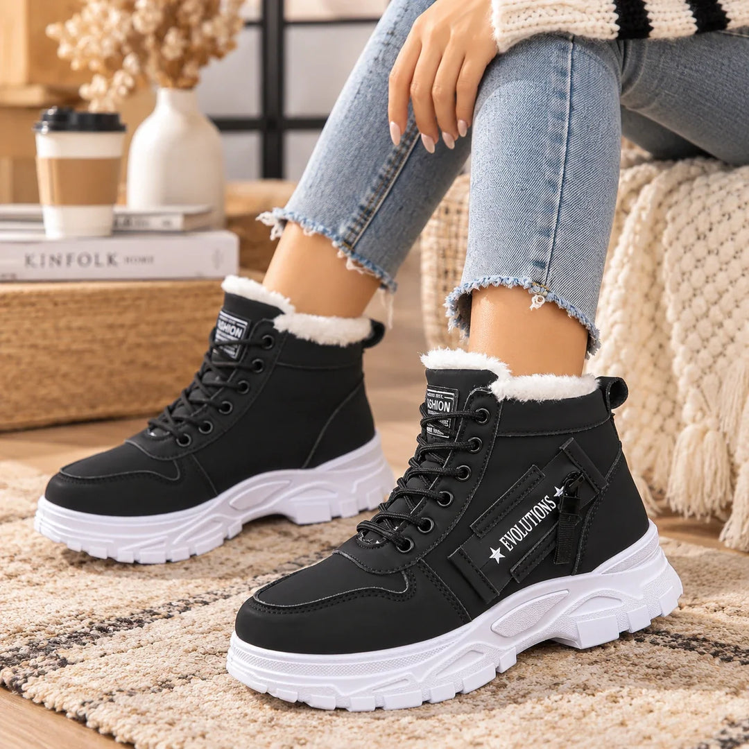 Veluna – Plush-Lined Winter Ankle Boots