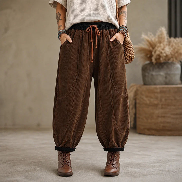 Colora – Color-Block Cropped Wide-Leg Pants