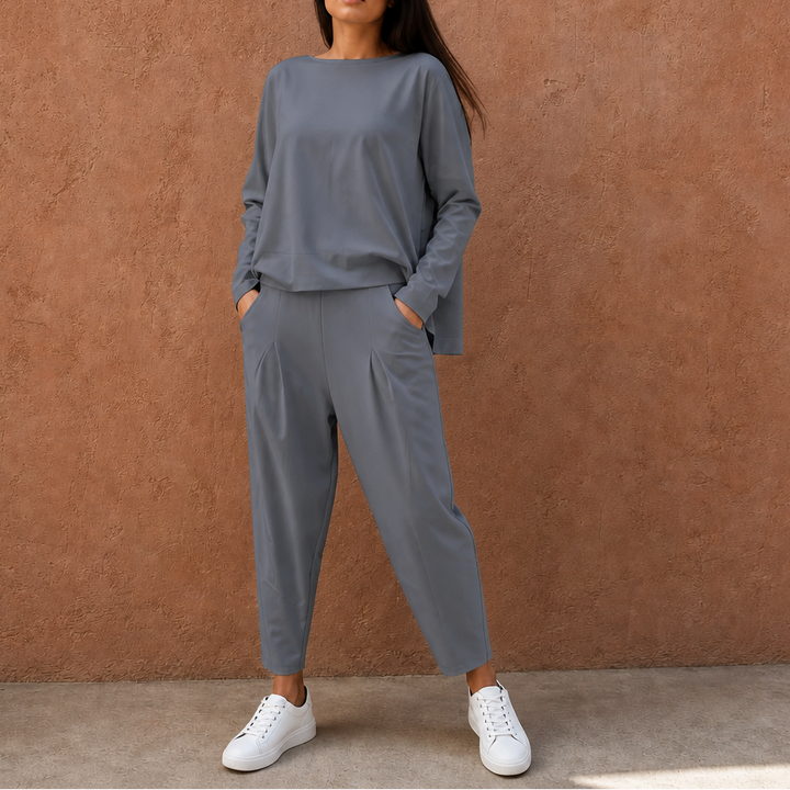 Wearbella – Pleated Wide-Leg Loungewear Set