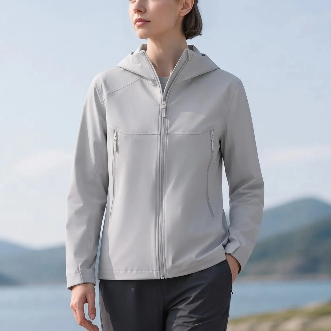 Trailform – Water-Repellent Hooded Softshell Jacket