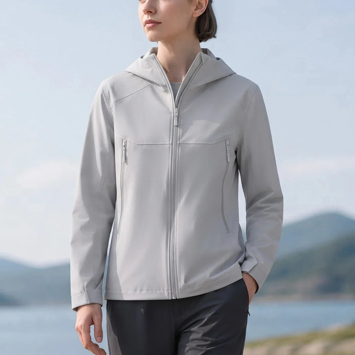 Trailform – Water-Repellent Hooded Softshell Jacket