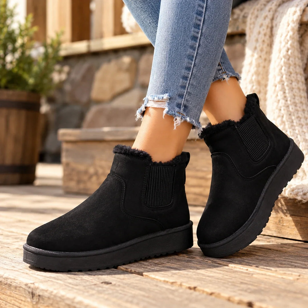Snowelle – Plush-Lined Slip-On Ankle Boots