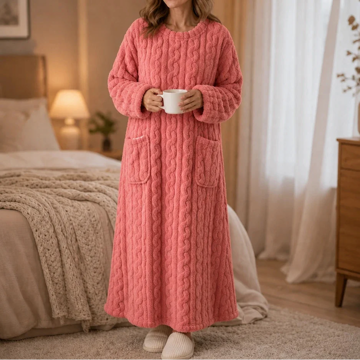 Hearthwell – Long Plush Pocket Nightgown