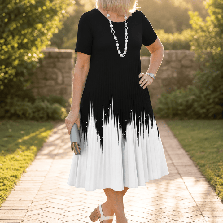 Vivara™ – Pleated Gradient Print Dress Black Drip / S