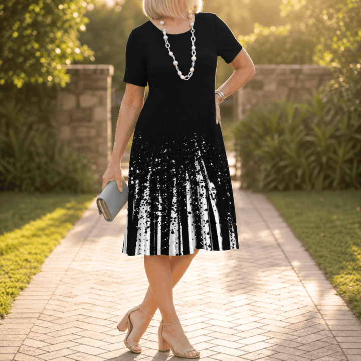 Vivara™ – Pleated Gradient Print Dress Black Splash / S