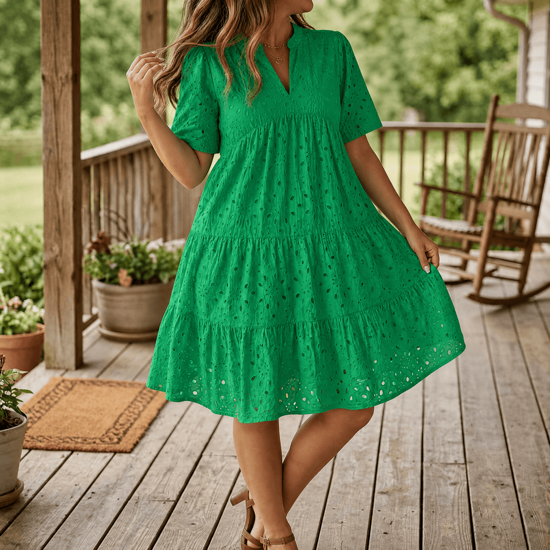 Wearbella™ – Flowy V-Neck Eyelet Dress for Curvy Fit Emerald Green / S